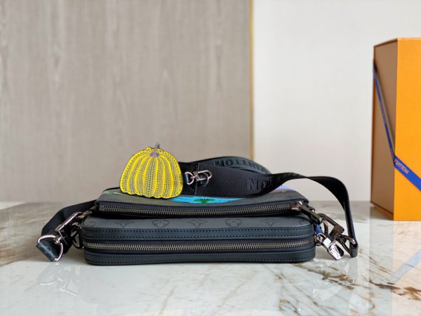 Louis Vuitton Monogram Eclipse Canvas Men's Bag - Image 4