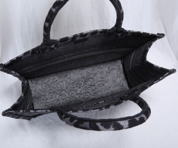 Dior Book Tote Leopard Handbag - Image 2