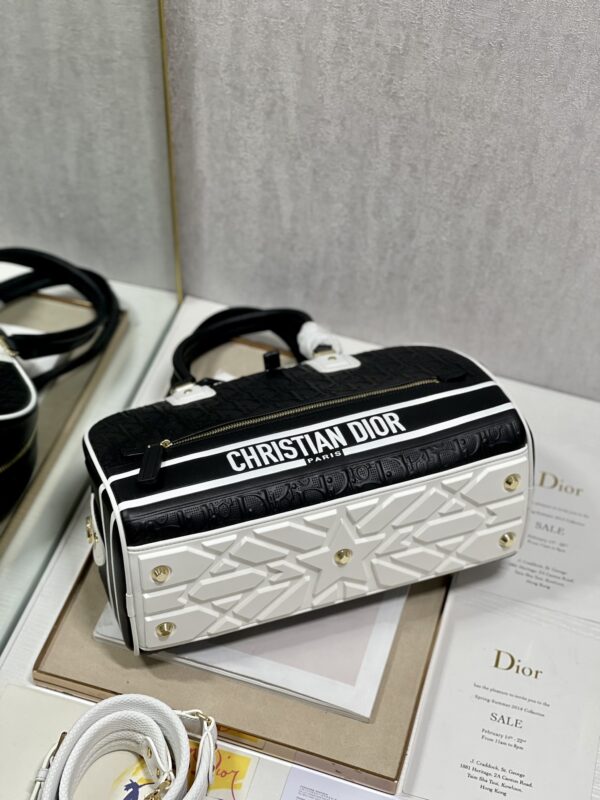 Dior Christian Paris Medium Zipper Handbag - Black - Image 2