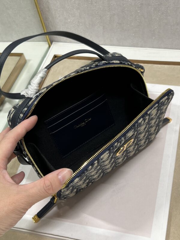 Dior Caro Box Chain Handbag - Image 3