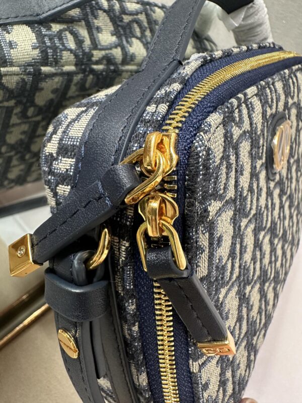 Dior Caro Box Chain Handbag - Image 2