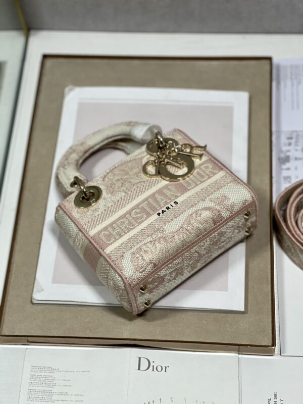 Dior Lᴀᴅʏ Embroidered Concubine Diana bag - Pink Tiger - Image 3