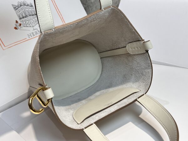 Hermes Pig Nose Vegetable Basket Bag - Milkshake Platinum Buckle - Image 3