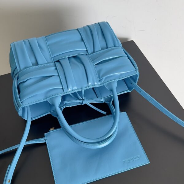 Bottega Veneta Cute Pleated Mini Tote Bag - Blue - Image 4