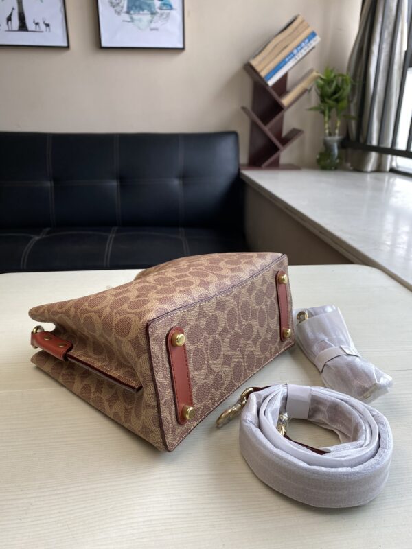 Coach Willow Bucket Small Bucket Bag - Maroon - Image 3
