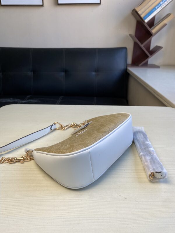 Coach Teri Armpit Bag - White - Image 4