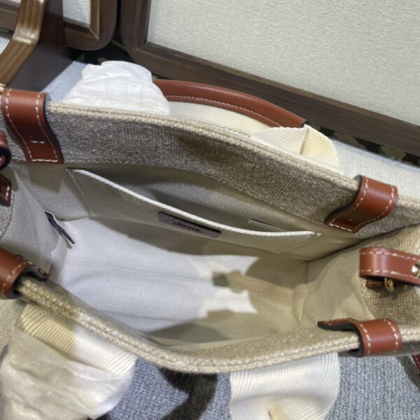 Chloe Woody Small Shoulder Strap Tote Bag - Brown - Image 2