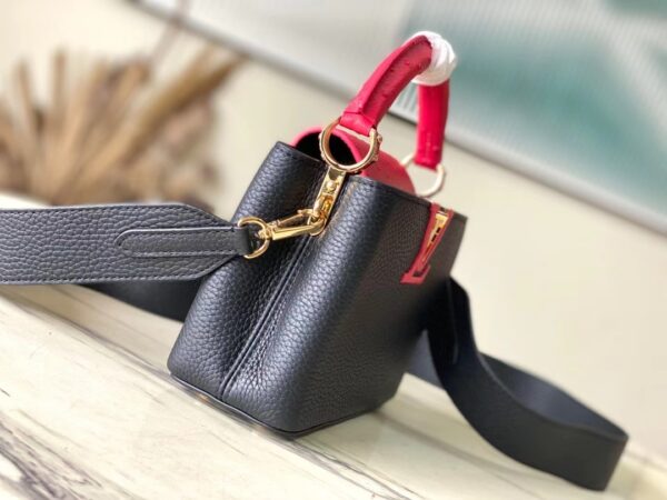 Louis Vuitton Ostrich Pattern Capucines Small Handbag - Black Red - Image 5